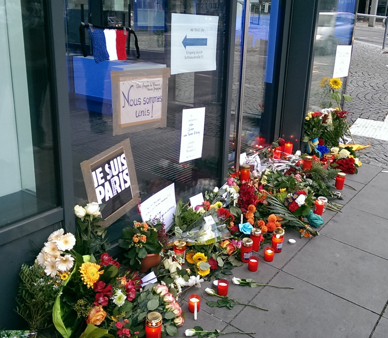 Samstag, den 14. November 2015, Stuttgart vor Institut français